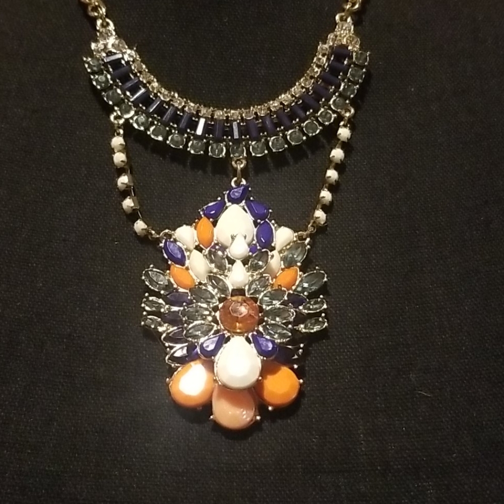 Necklace - Picture 2 of 3